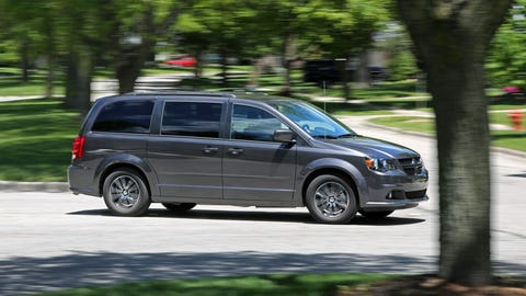 2018 Dodge Grand Caravan driving 2018 dodge grand caravan