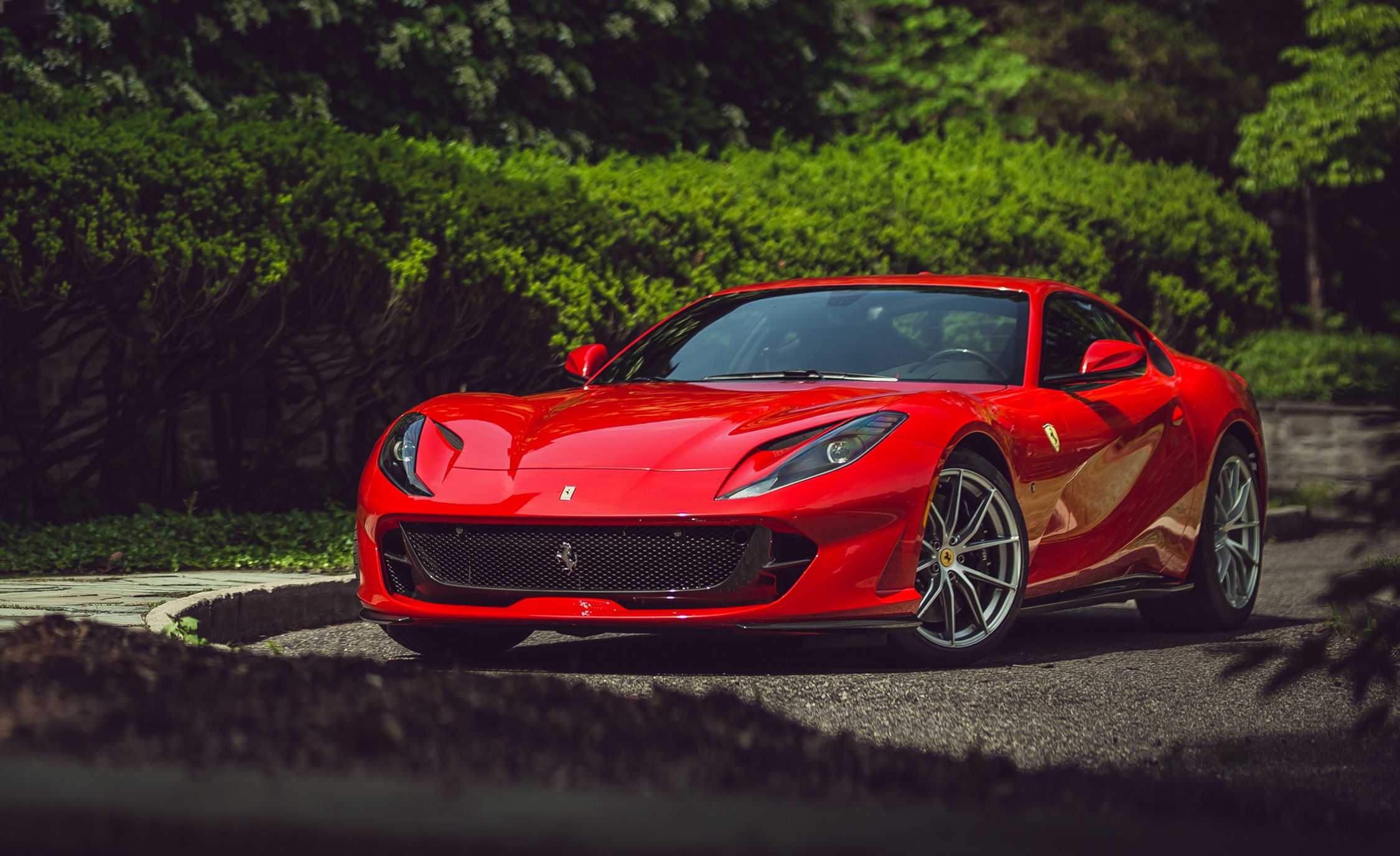 2020 Ferrari 812 Superfast Review Pricing And Specs