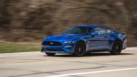 2018 Ford Mustang driving 2018 ford mustang