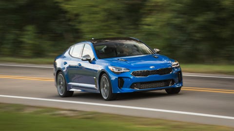 2018 Kia Stiner driving 2018 kia stinger