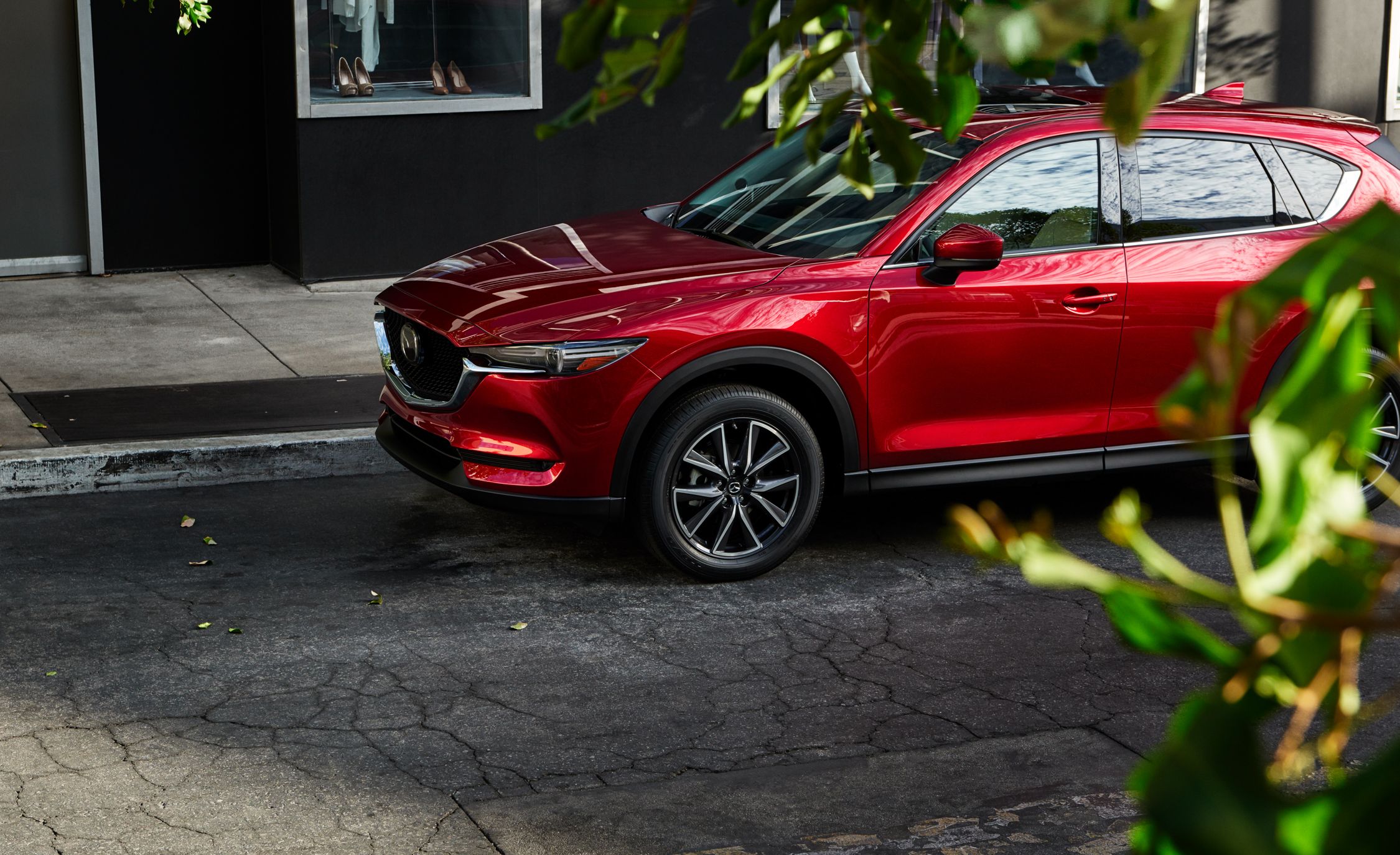 Why The 18 Mazda Cx 5 Is Car And Driver S Favorite Compact Crossover