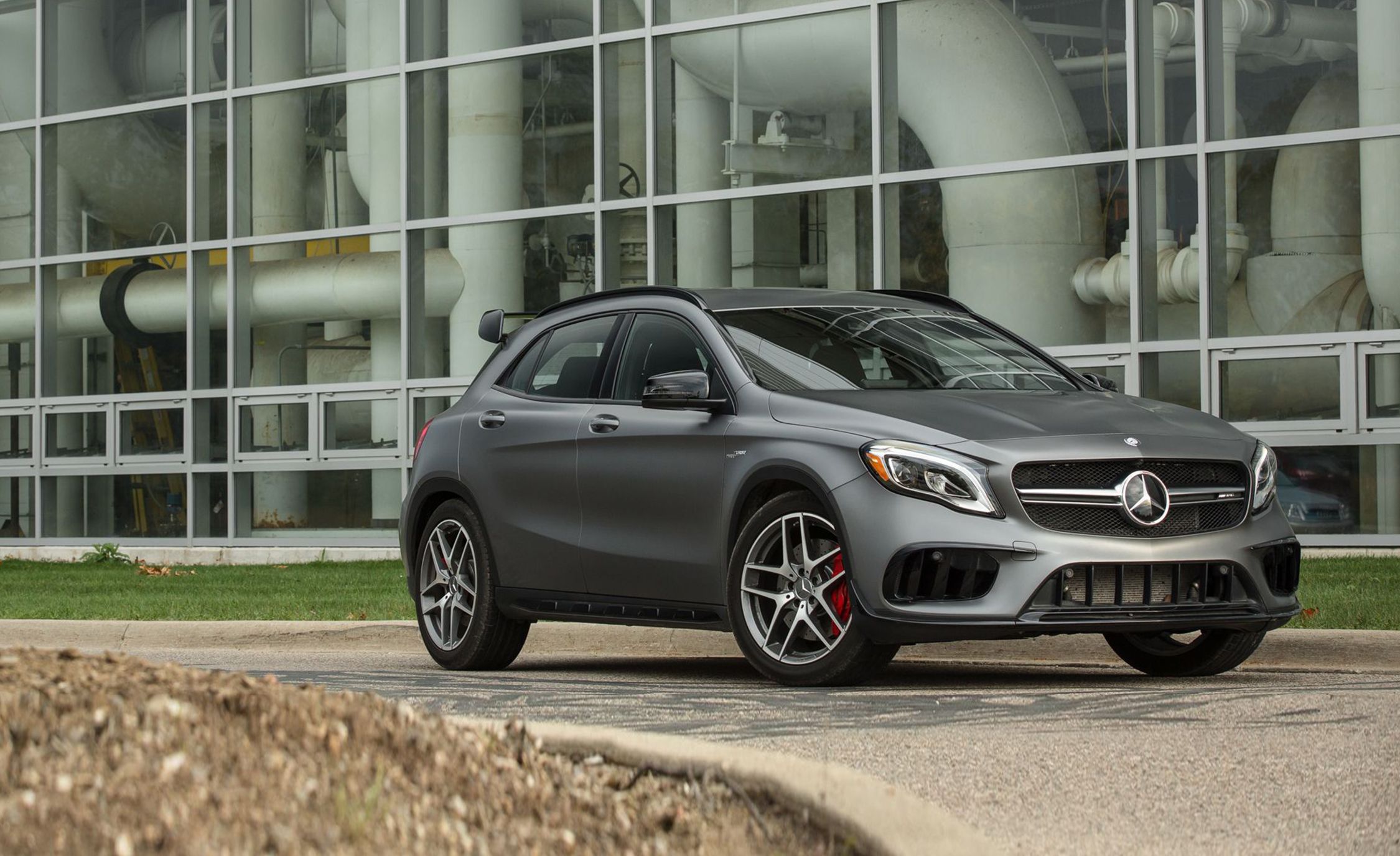 2018 Mercedes Amg Gla45 Review Pricing And Specs