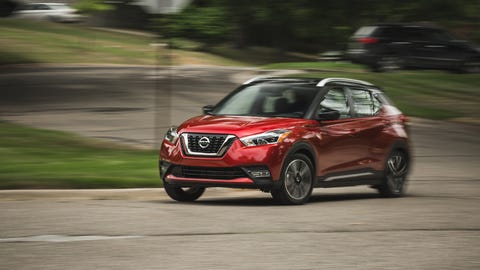 2018 Nissan Kicks driving 2018 nissan kicks