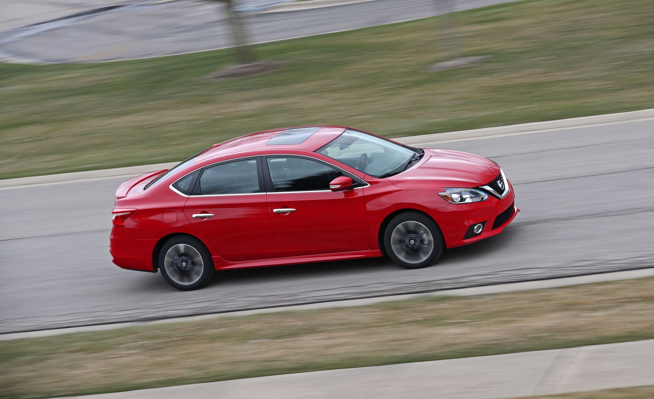 19 Nissan Sentra Review Pricing And Specs