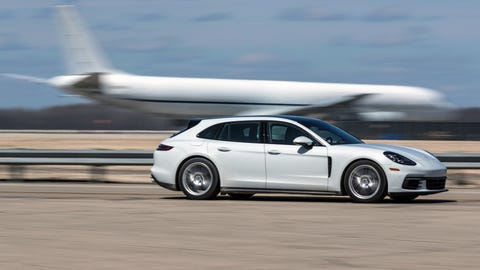 2018 Porsche Panamera Sport Turismo Driving 2018 porsche panamera sport turismo