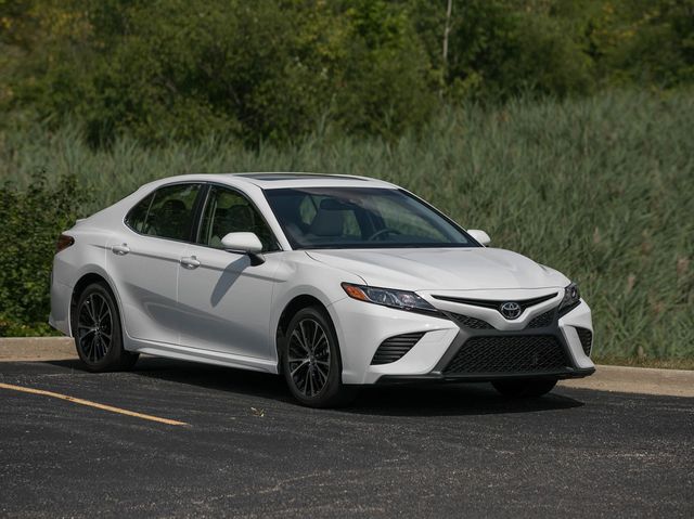 2019 Toyota Camry Review Pricing Specs