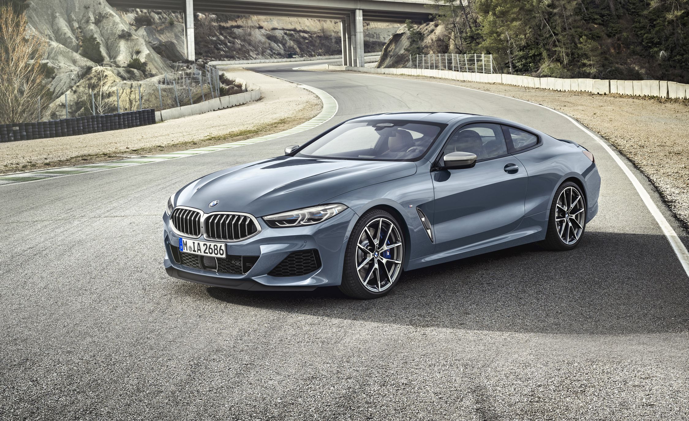 Analist Goneryl Surichinmoi 2019 BMW M850i xDrive Photos and Info: Echoes of History | News | Car and  Driver