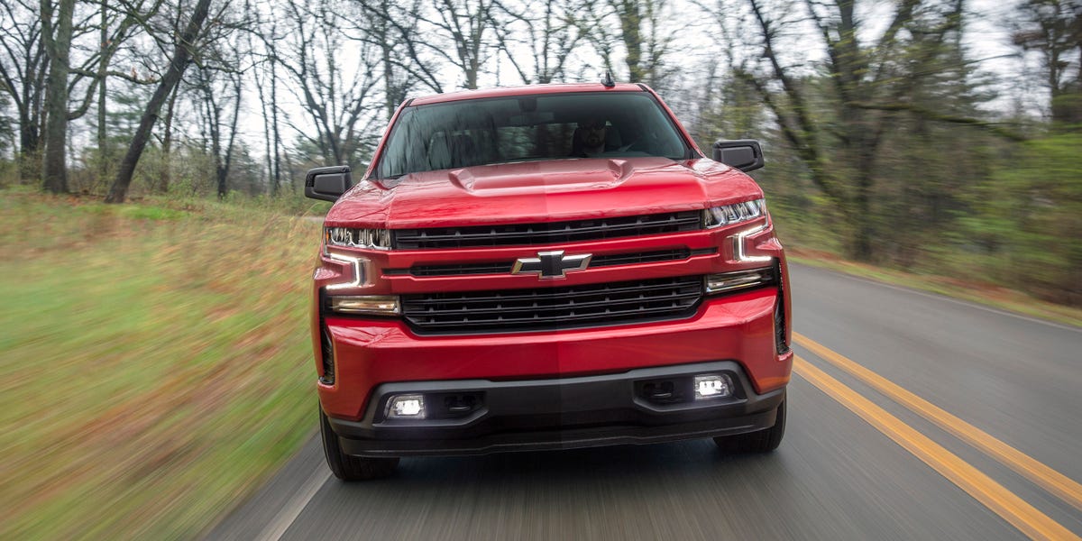 The New Four-Cylinder Silverado Makes More Power Than a V8 From 2013