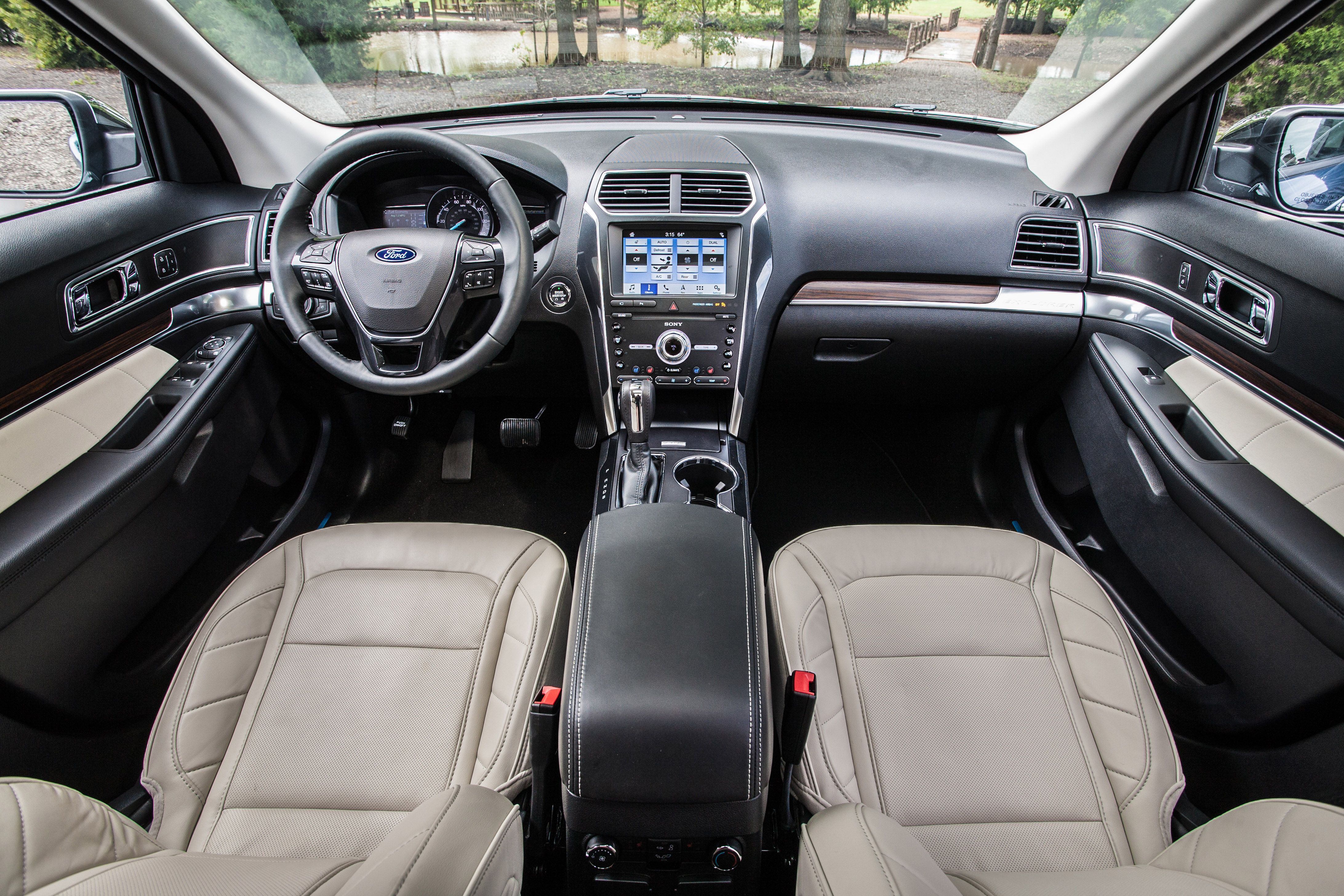 Cars With 3 Rows Of Seats >> The Best Mid Size Three Row Crossovers And Suvs Ranked Cars With 3 Rows Of Seats >> The Best Mid Size Three Row Crossovers And Suvs Ranked