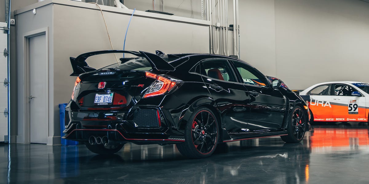 View Photos of Our Long-Term 2019 Honda Civic Type R 1 2019 honda civic type r ltin 106