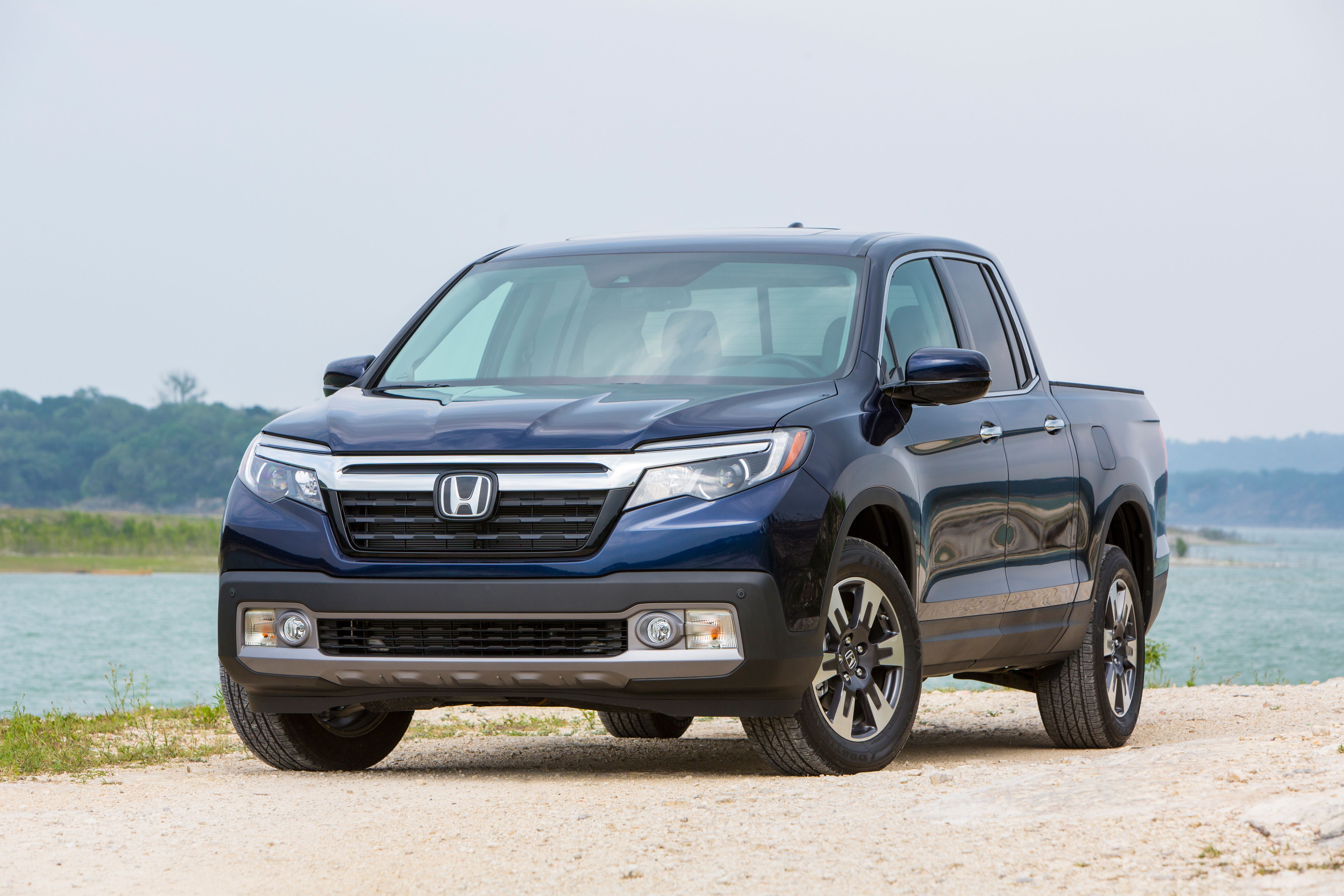 2020 Honda Ridgeline Review Pricing And Specs