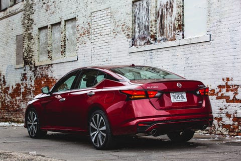 View Photos of Our Long-Term 2019 Nissan Altima