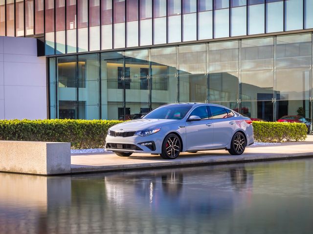 2019 Kia Optima Review Pricing And Specs
