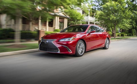 19 Lexus Es First Drive Elegance Greets Athleticism Review Car And Driver