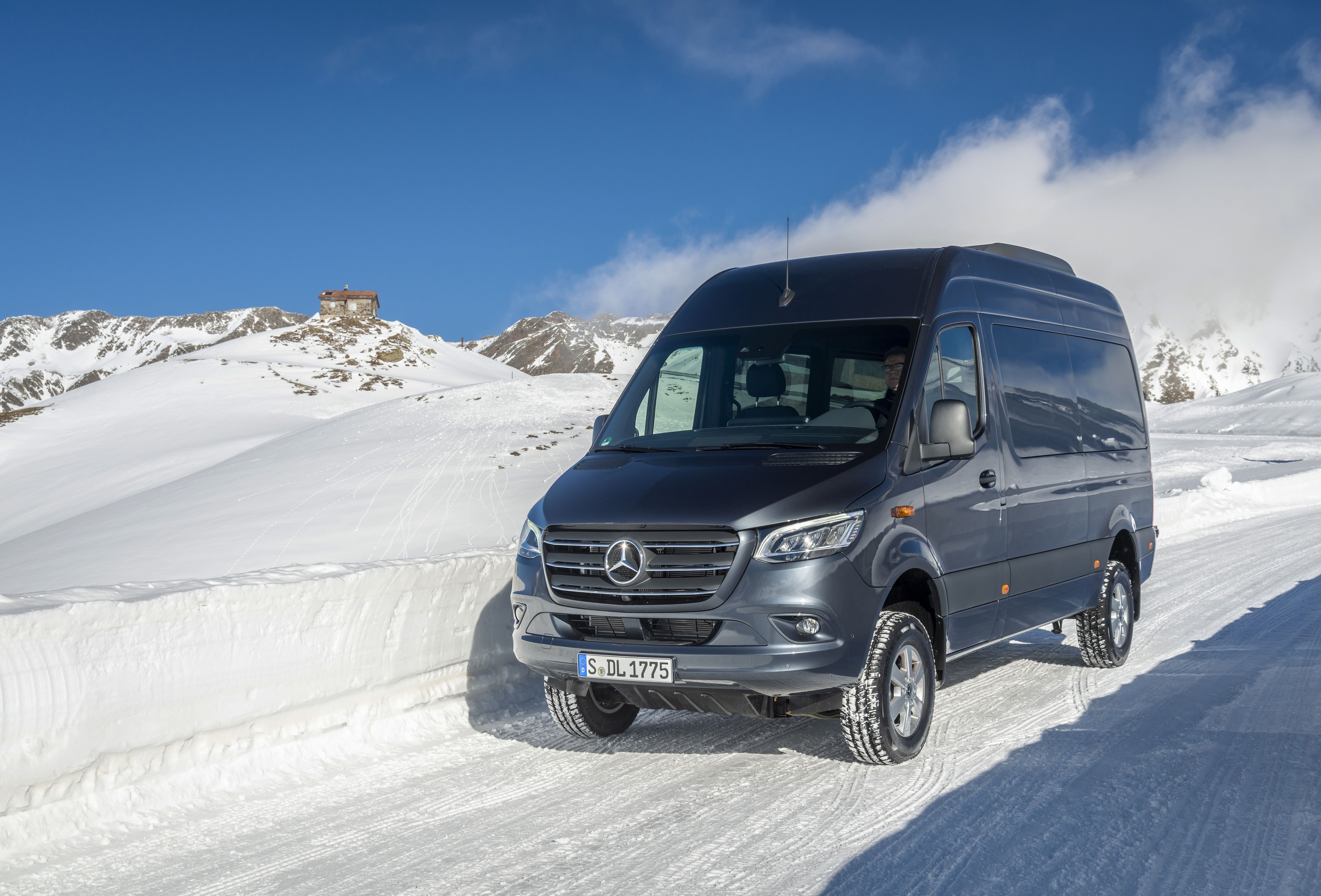 2019 Mercedes-Benz Sprinter 4x4 Revealed