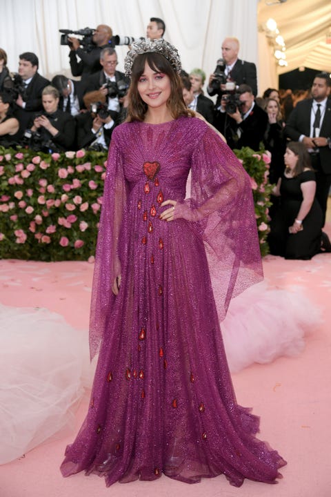 Dakota Johnson dakota johnson embarrassing outfit