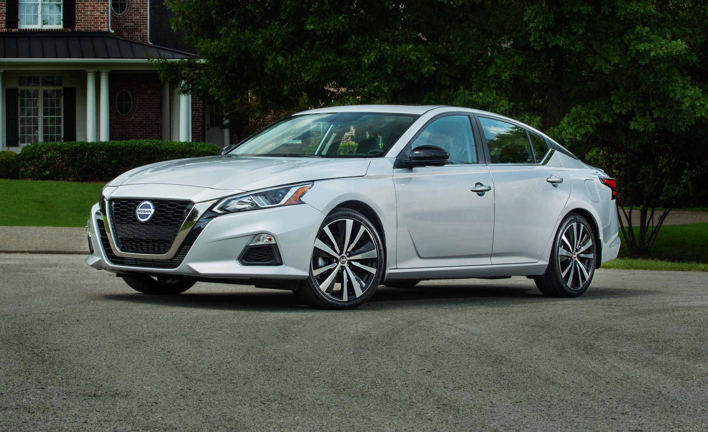 2019 Nissan Altima Boasts Powertrain Upgrades And New Styling