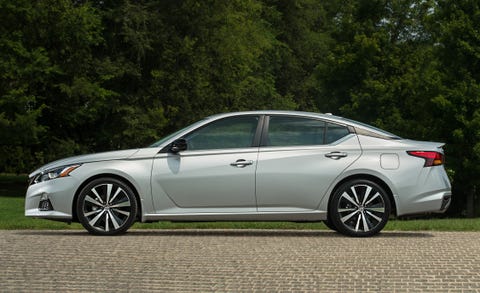 2019 Nissan Altima Boasts Train Upgrades And New Styling Car And Driver A New Nissan Altima