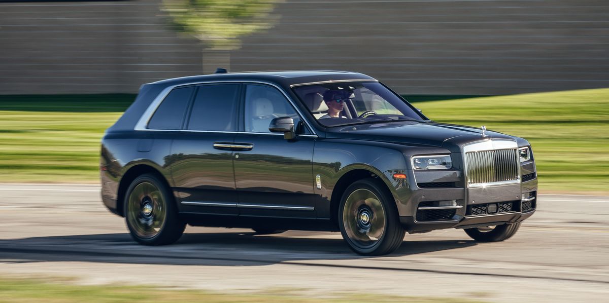 2019 Rolls-Royce Cullinan Brings Old-School Luxury into a New Age