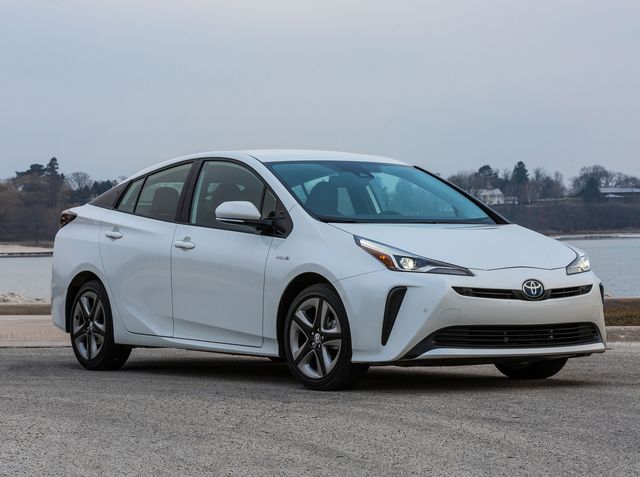 2019 Toyota Prius Review Pricing And Specs