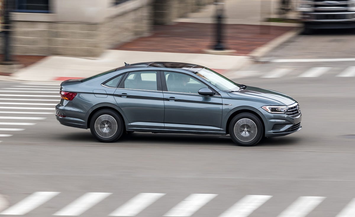 2019 Volkswagen Jetta Emphasizes Fuel Economy More Than Fun