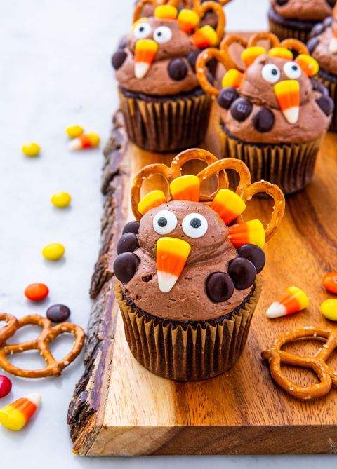 35 Easy Thanksgiving Cupcake Recipes - Cupcake Ideas for Thanksgiving