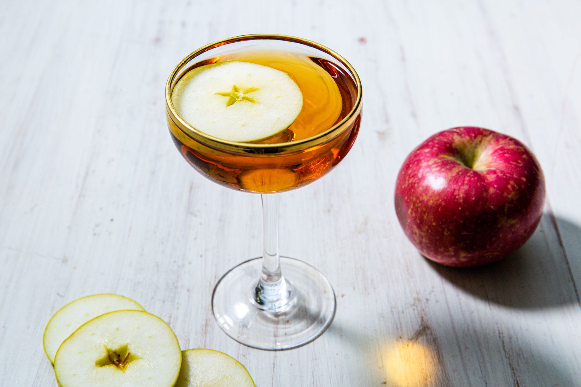 Big Apple Manhattan Is The Thanksgiving Remix Of A Classic Cocktail