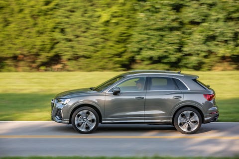 View Photos of the 2019 Audi Q3