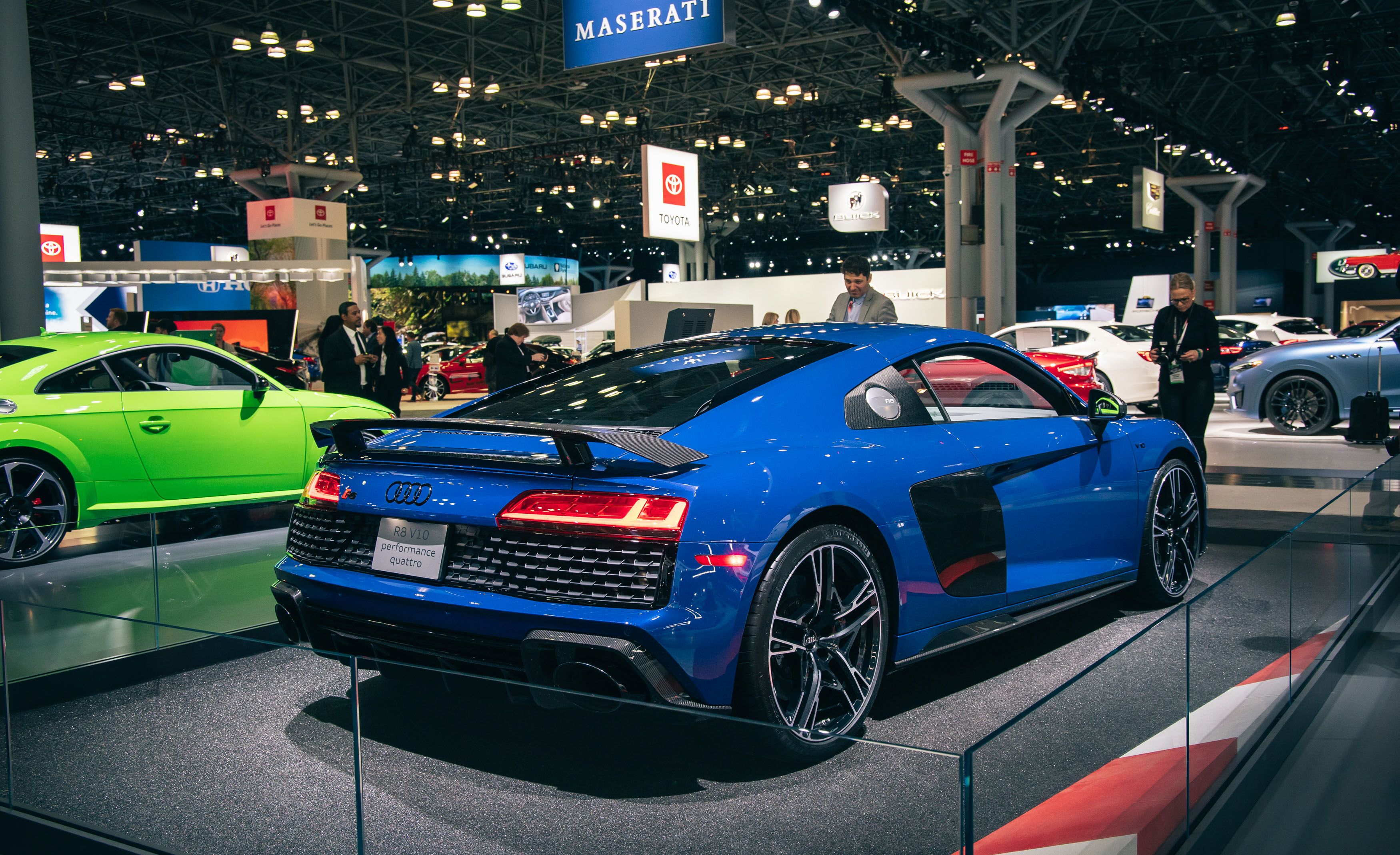 audi r8 spyder push along car