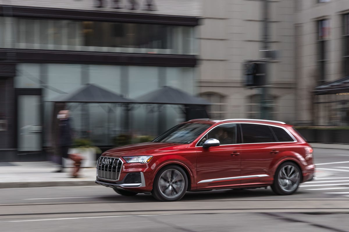 Tested: 2020 Audi SQ7 Wows with Polished Performance