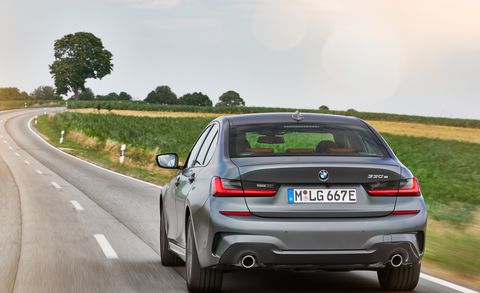 BMW Plug-In Hybrid Gains and Range