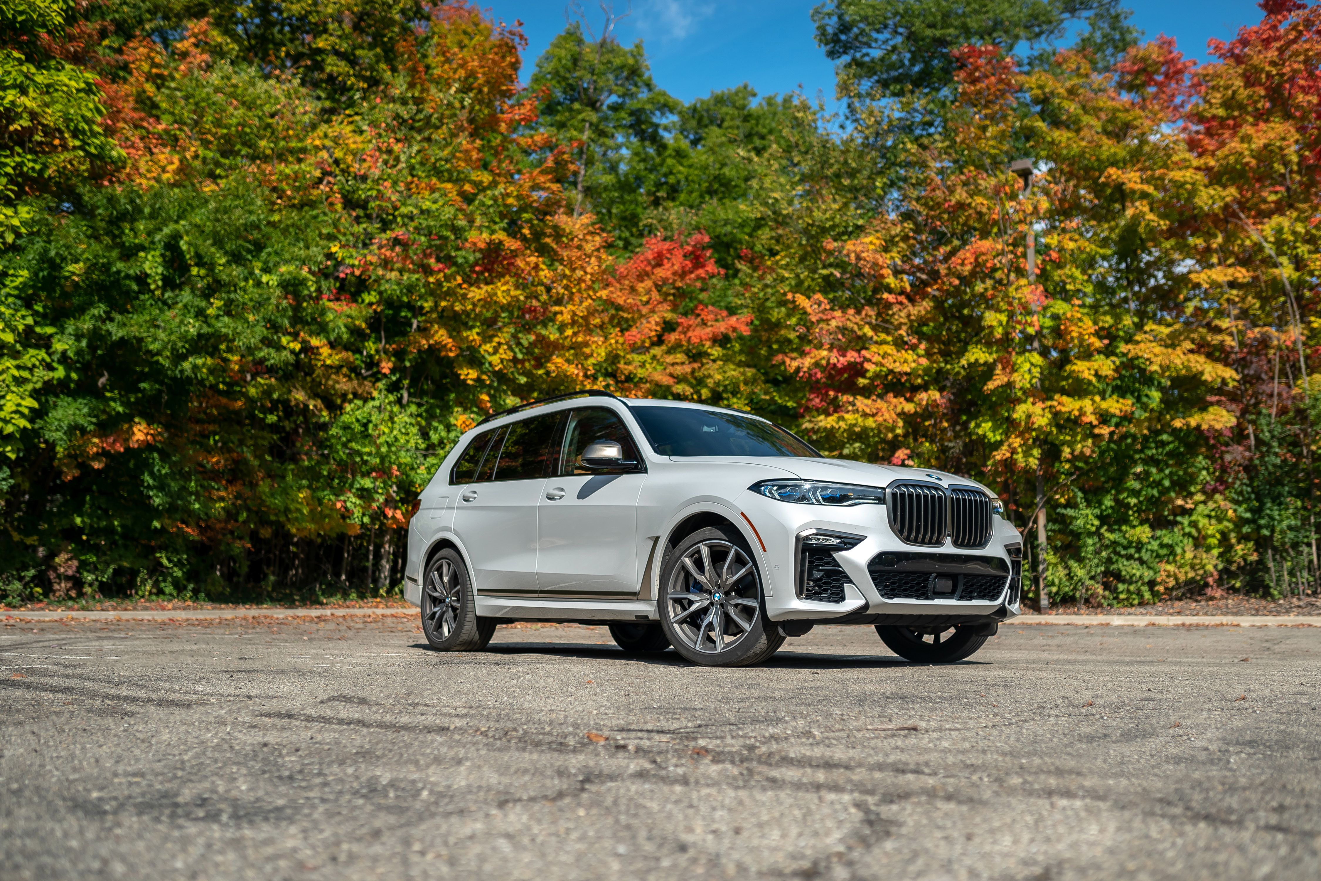 bmw x7 m50i mpg