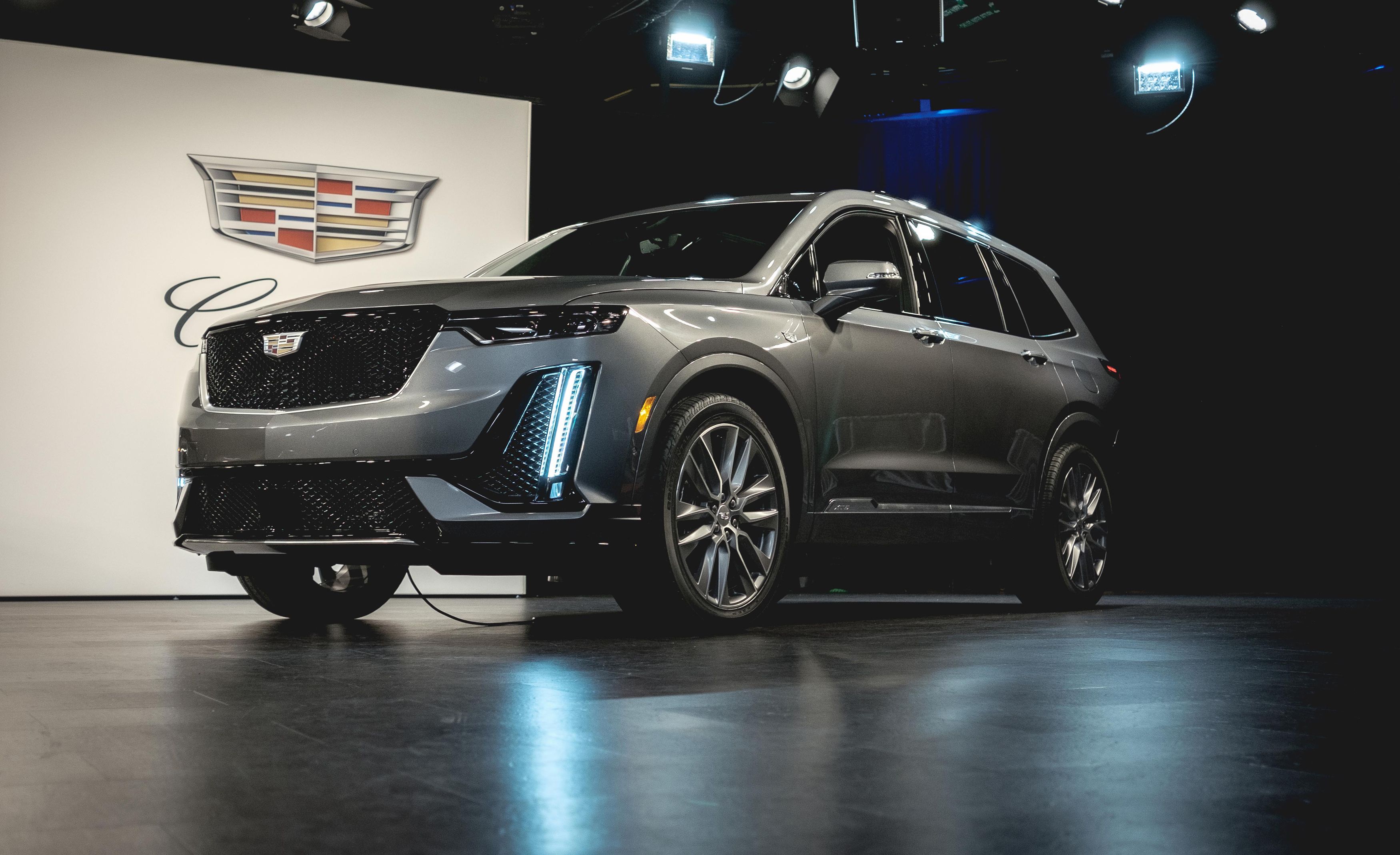 Cadillac Xt6 Three Row Luxury Suv Specs Release Date