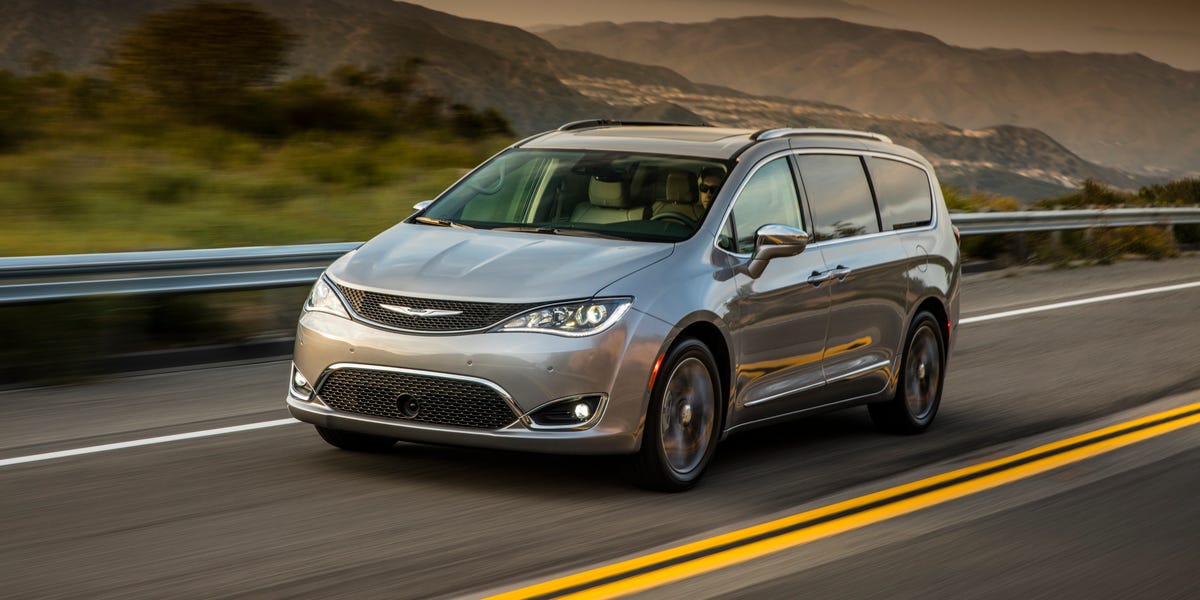 2020 Chrysler Pacifica Review, Pricing, and Specs