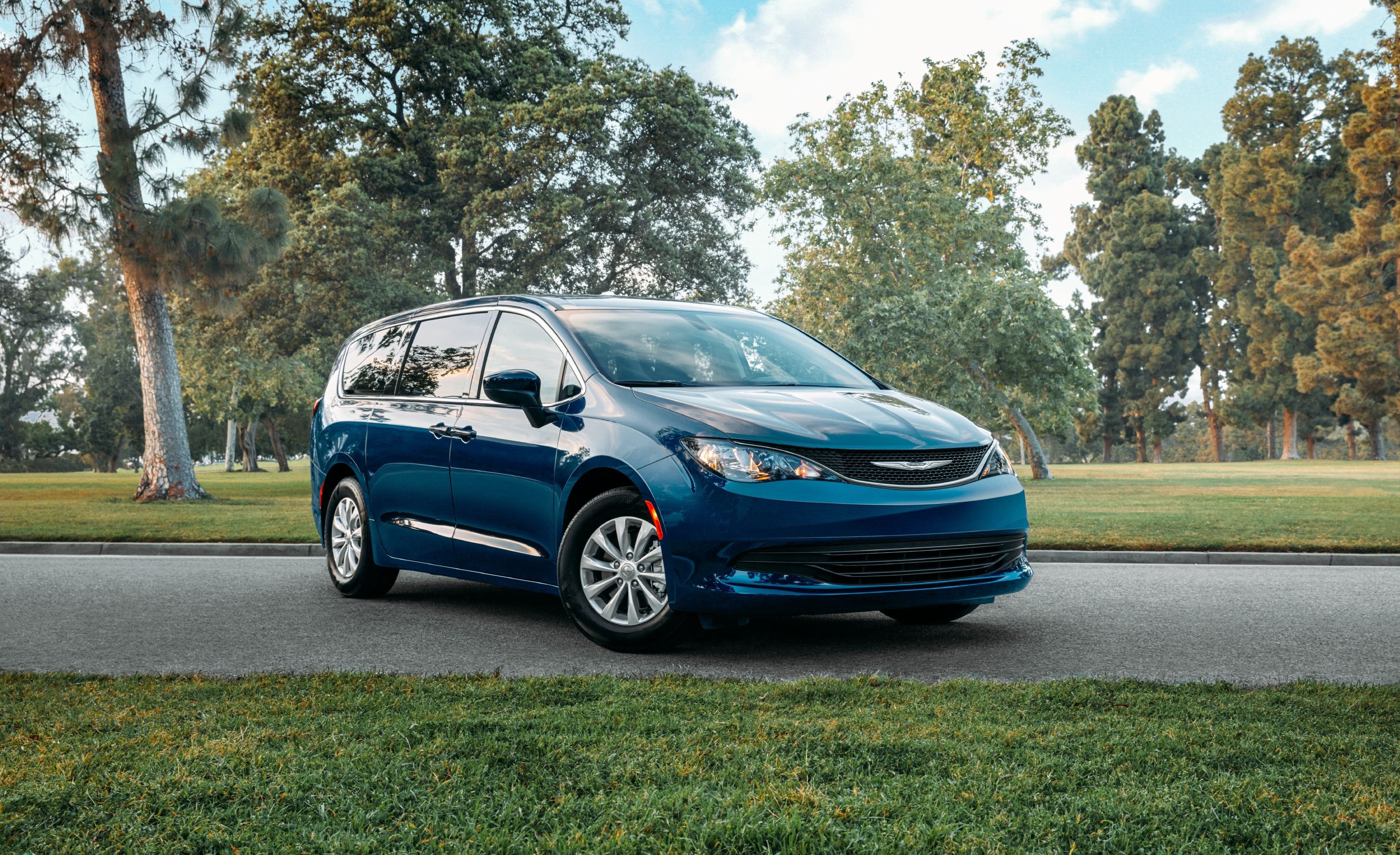 2020 chrysler van