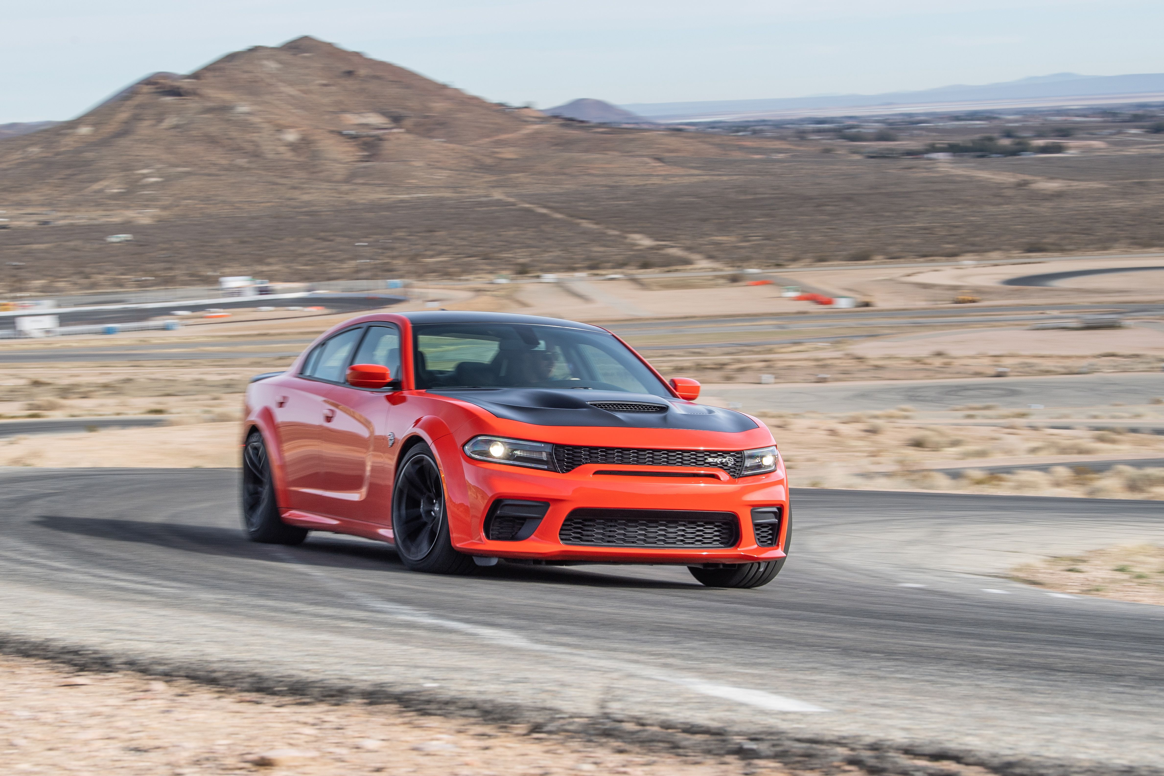 dodge charger hellcat performance