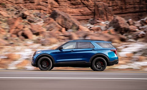 Ford Explorer St Driving The 400 Hp Three Row Suv Ford Explorer St Driving The 400 Hp Three Row Suv
