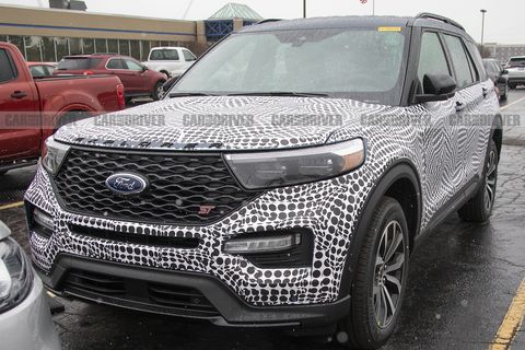 Ford Explorer St Spy Photos Likely With Rear Wheel Drive