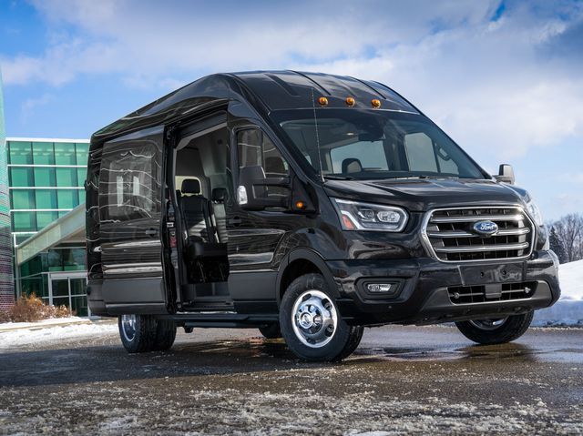 Christian Pionier zacht 2022 Ford Transit Review, Pricing, and Specs