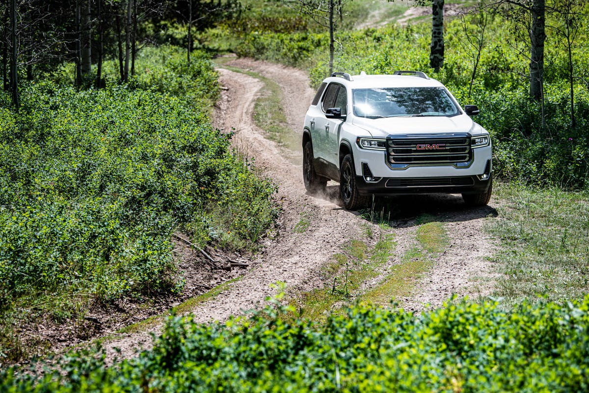 2020 gmc acadia at4 is more show than actual off road capability 2020 gmc acadia at4 is more show than