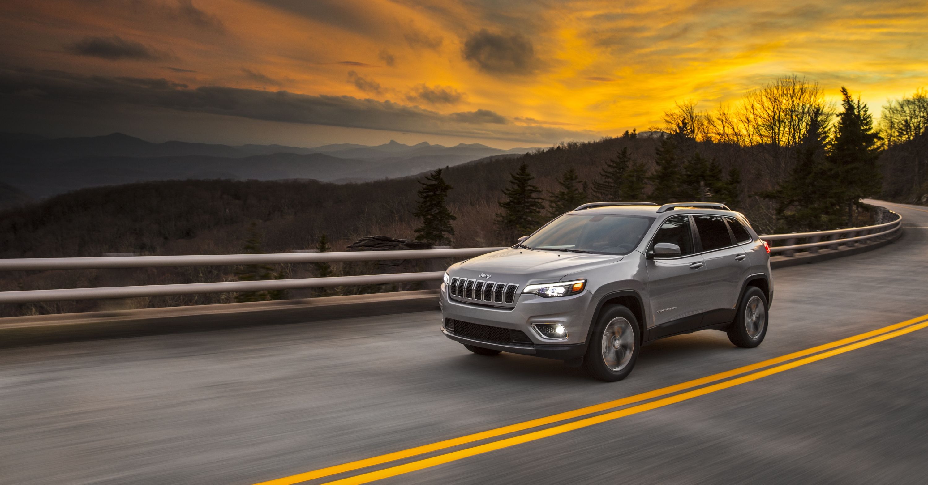 Jeep Grand Cherokee Comparison Chart