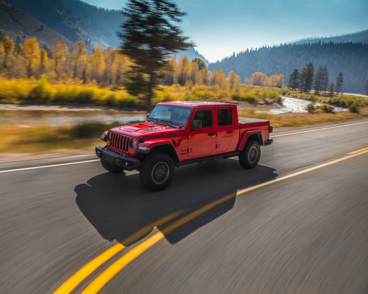 Jeep Gladiator Pickup A More Functional Wrangler