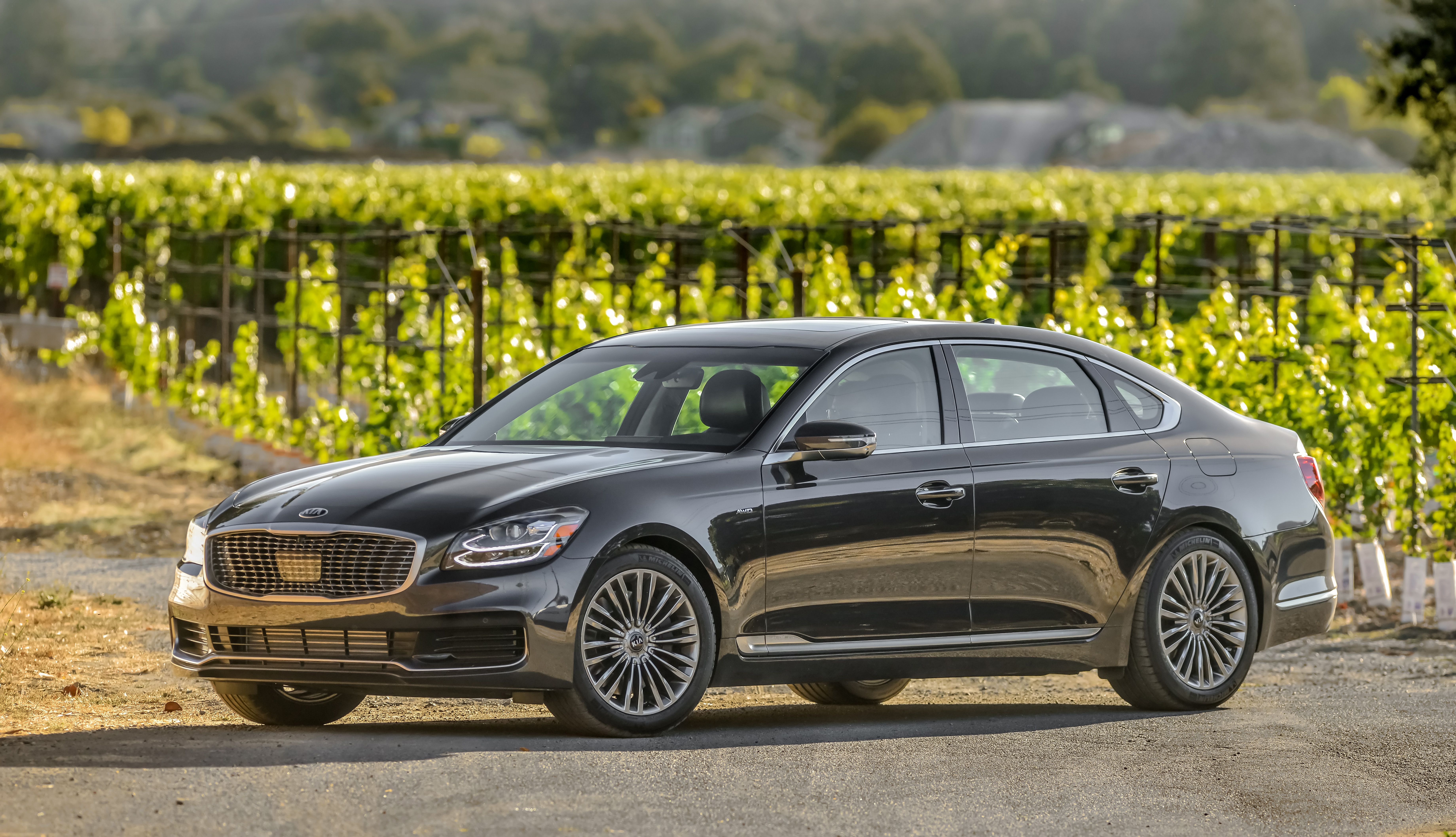 2020 Kia K900 Review Pricing And Specs