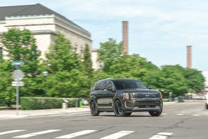 2020 Kia Telluride vs. 2020 Toyota Highlander: Three-Row SUV Kings