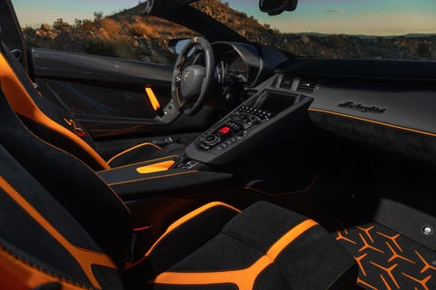 2020 lamborghini aventador svj roadster interior