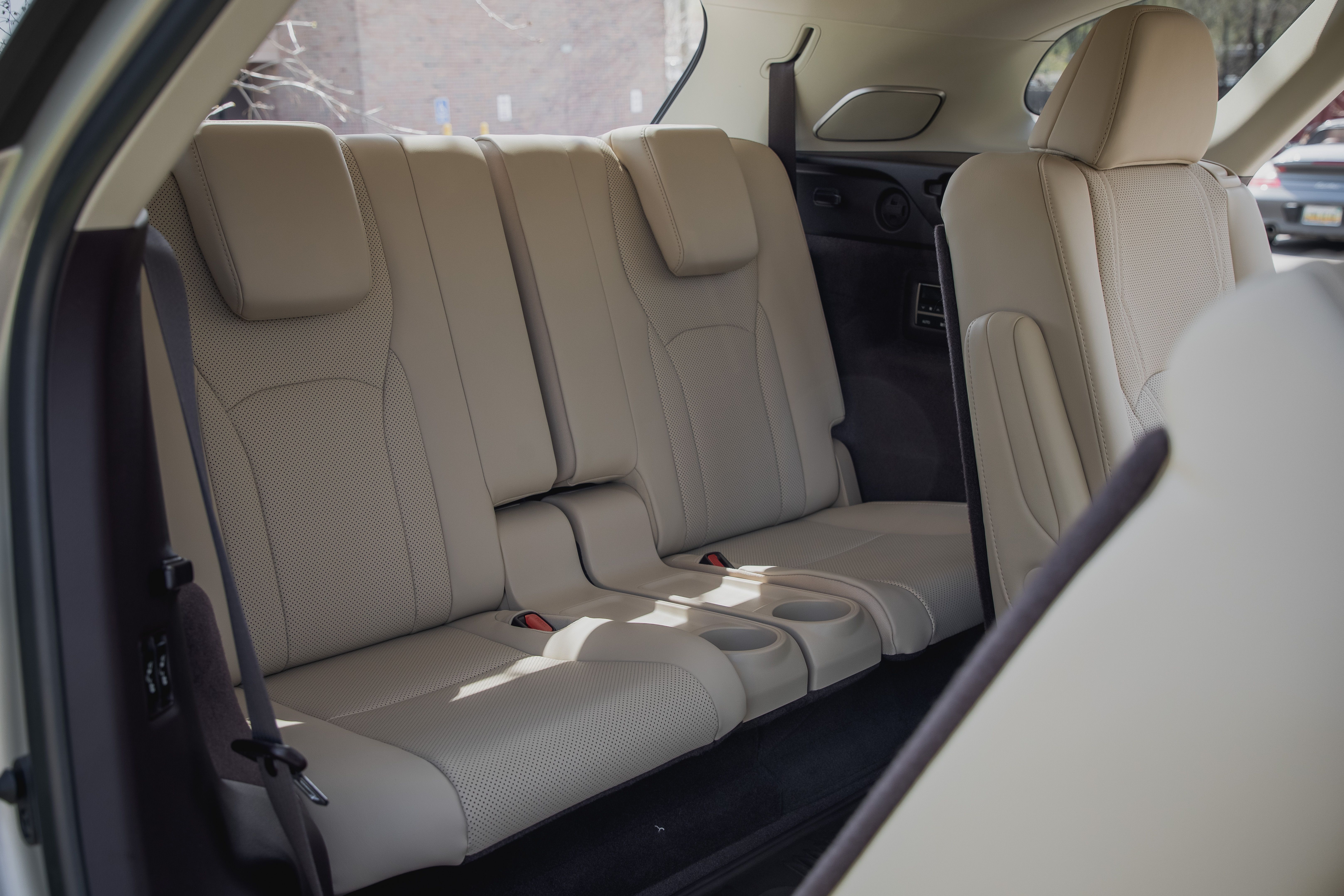 2020 Lexus RX350L Brings Cramped Third 