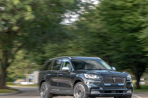 2020 Lincoln Aviator Channels Luxury Over Performance