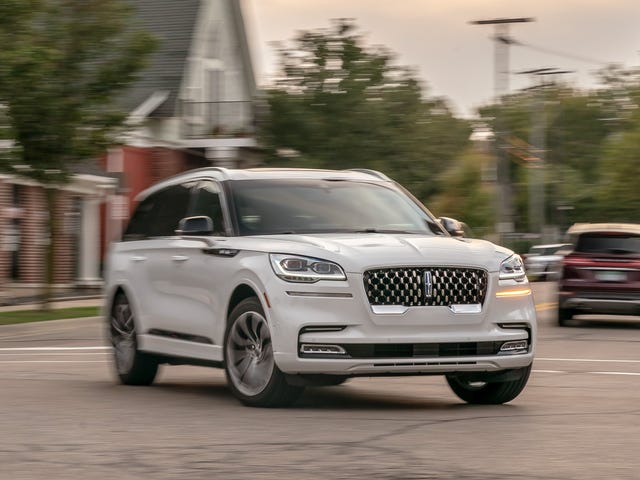 2020 Lincoln Aviator Review Pricing And Specs