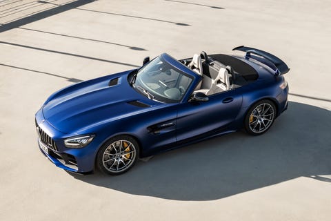 Mercedes Amg Gt R Roadster Still Draws A Crowd Mercedes Amg Gt R Roadster Still Draws A Crowd