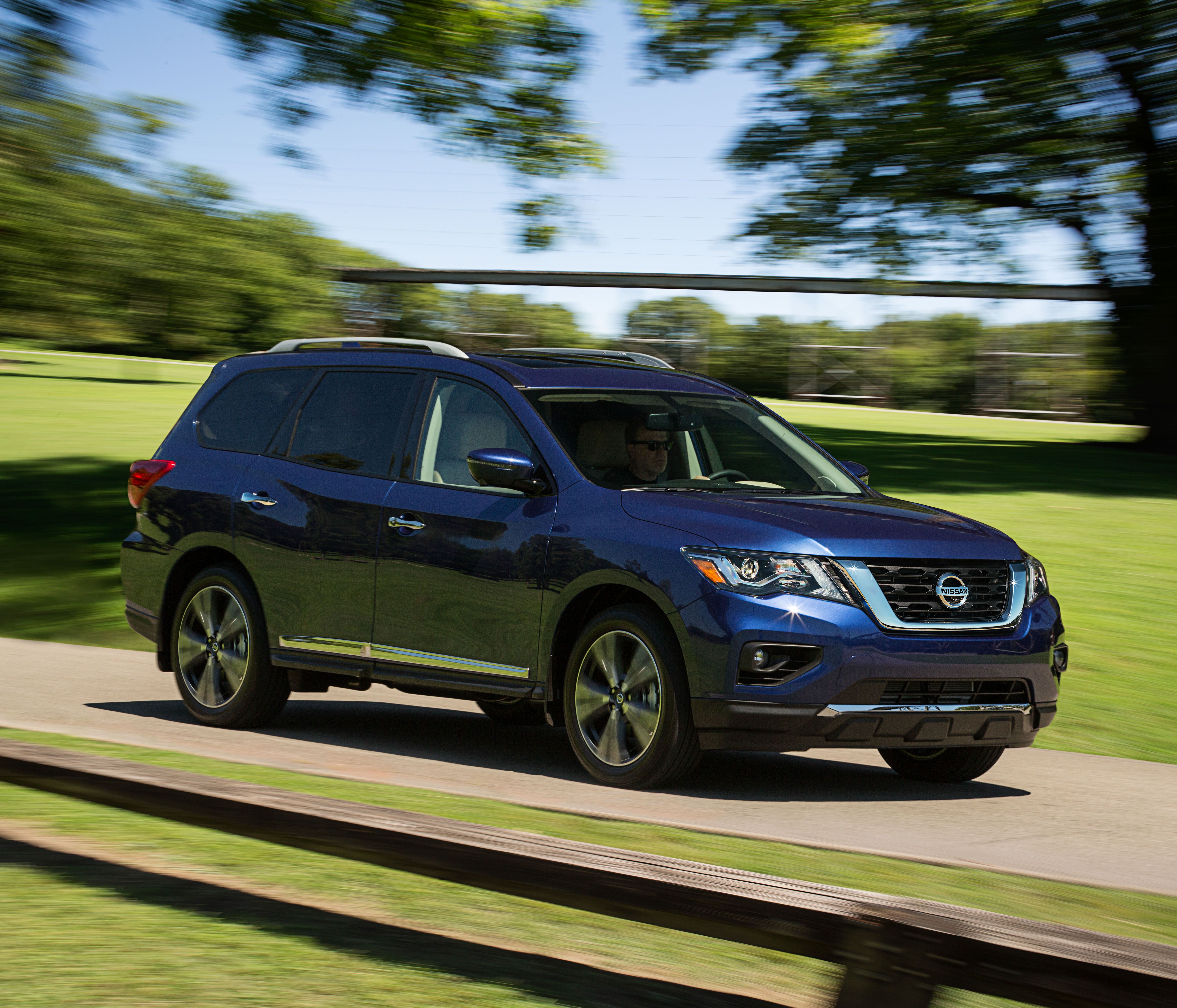 2020 Nissan Pathfinder Review Pricing And Specs